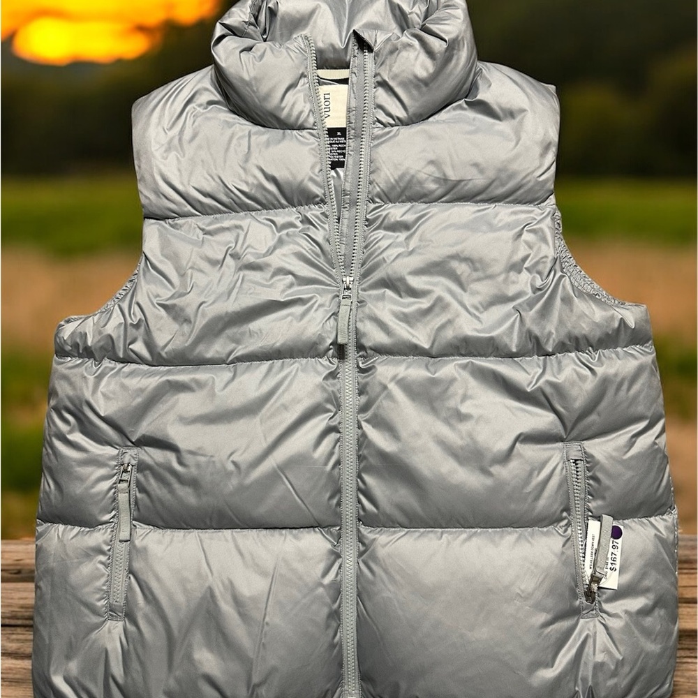 Vuori Silver Puffer Vest